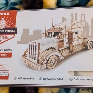 ROKR Wooden Semi Truck Building Set - Natural Wood & Brown Accents